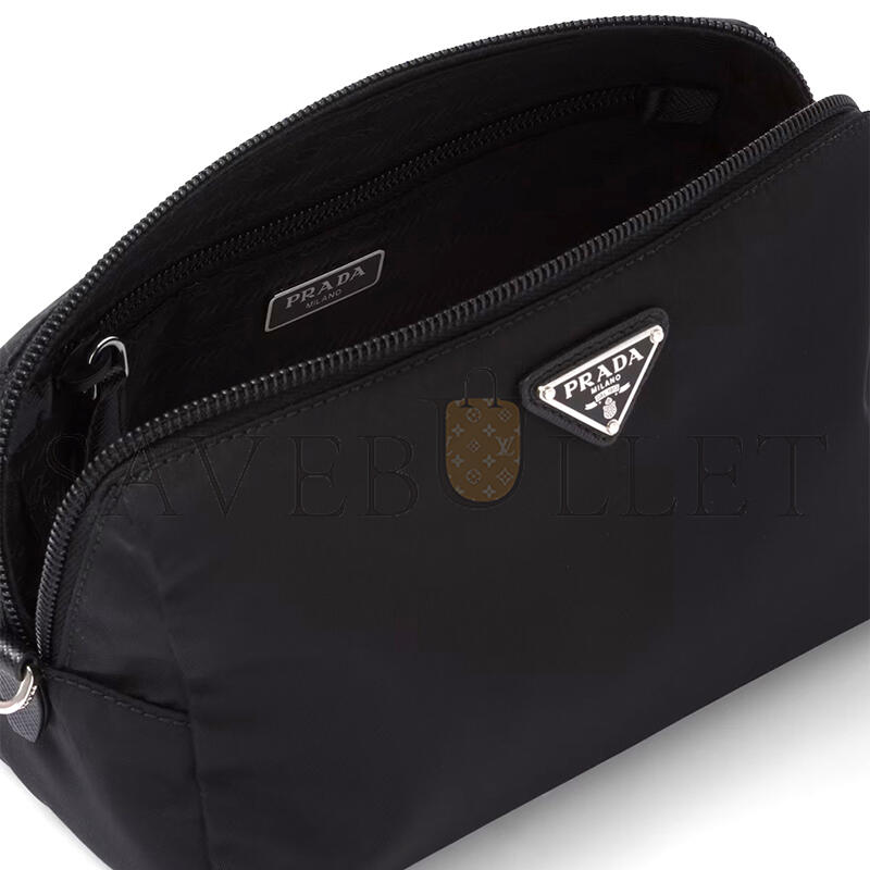 Pra*a medium re-nylon pouch 1ns693 (20*11.5*9cm)
